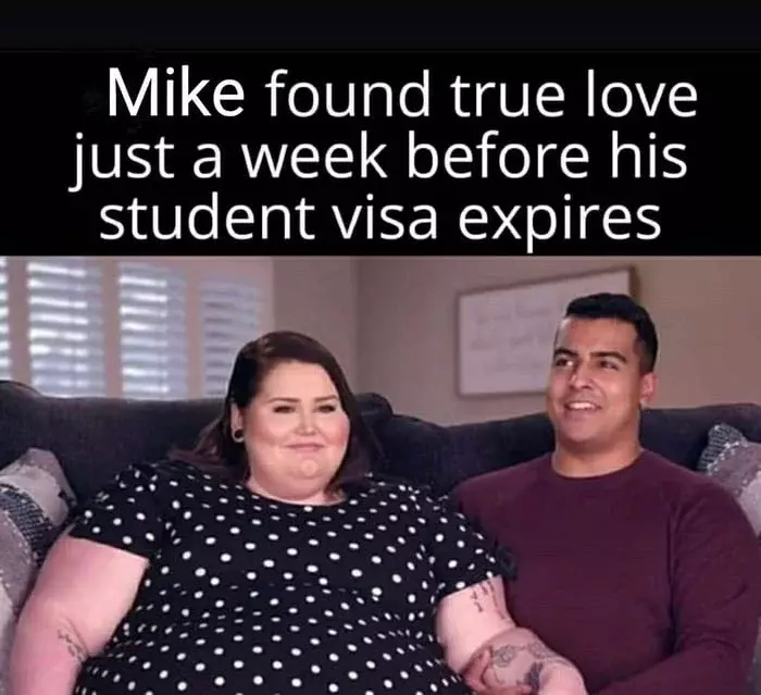 Mike a trouvé l'amour de sa vie une semaine avant l'expiration de son visa étudiant.